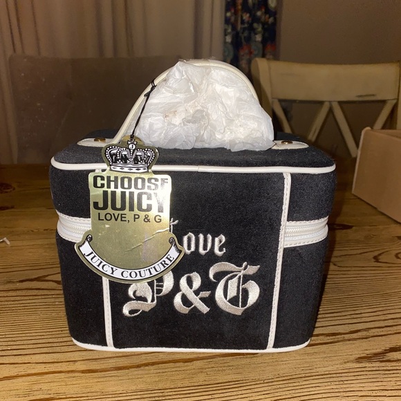 NWT Rare Y2k Velour Juicy Couture Train Case - Picture 3 of 8